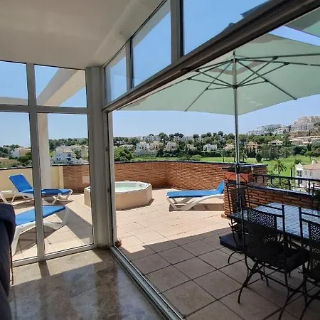 Hills Apartment *