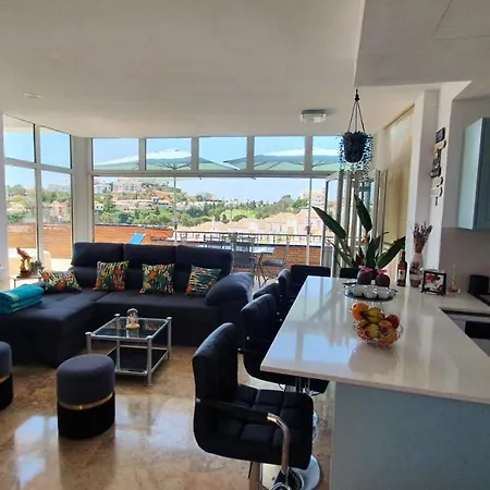 Apartment Hills